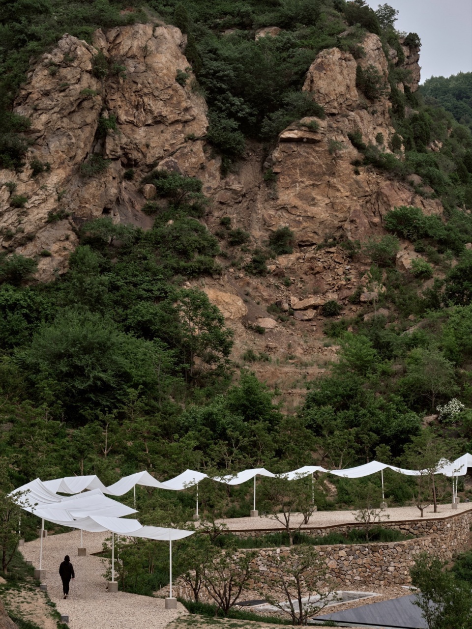 Outdoor Exhibition Installation Of The JIANGS in Jinshanling