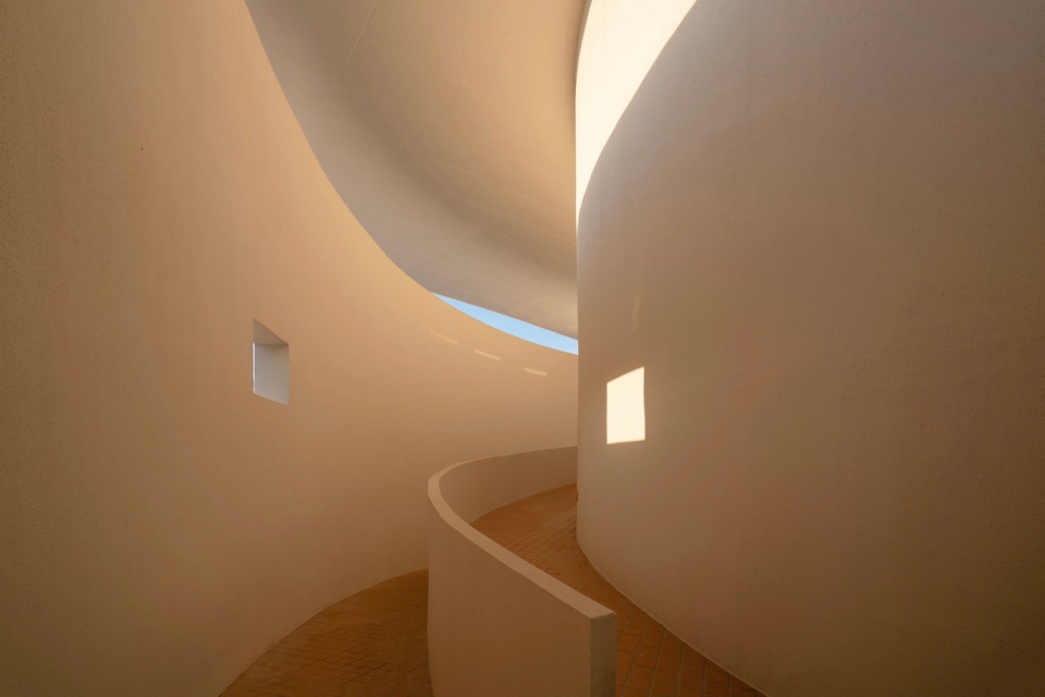 Tide s Echo Hall by Trace Architecture Office