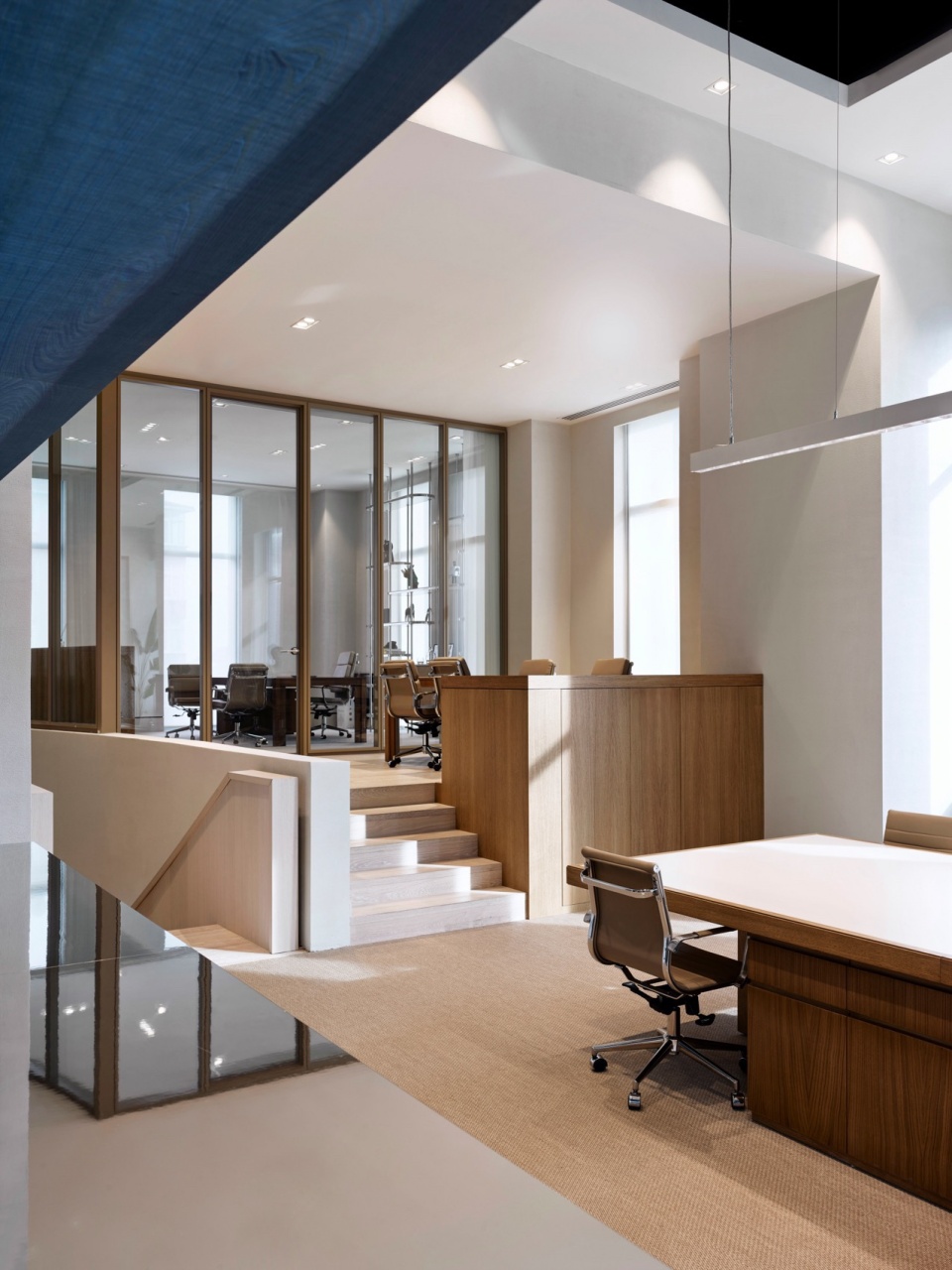 Ozlenir Headquarter URBANJOBS
