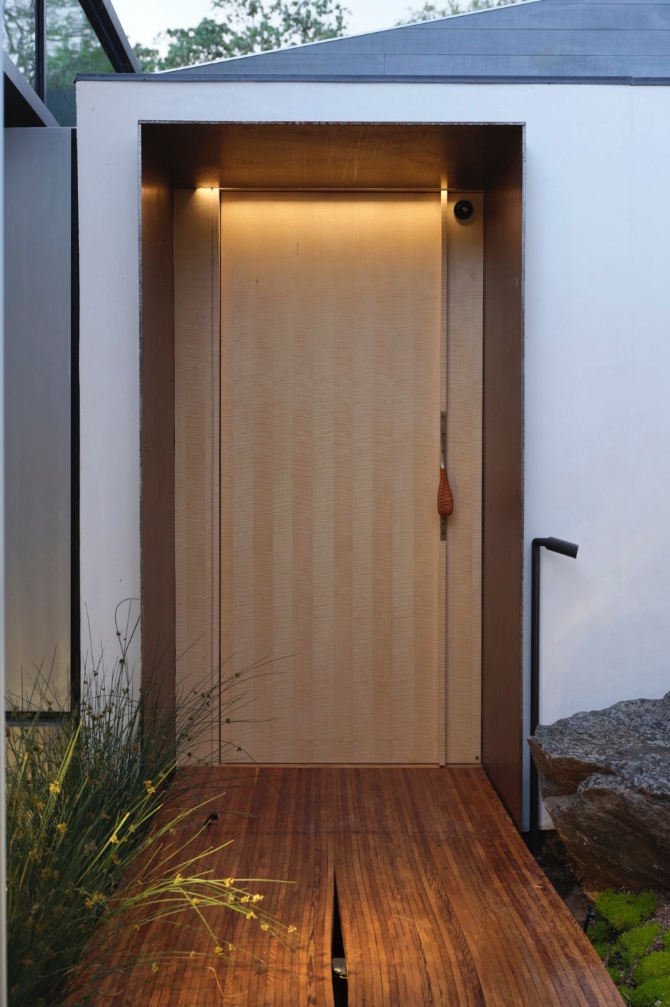 A Mourning Dovecote by Schwartz and Architecture ndl