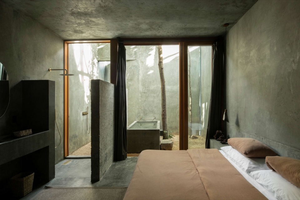CASA GRUTA by Salvador Roman Hernandez Adela Mortera Villarreal