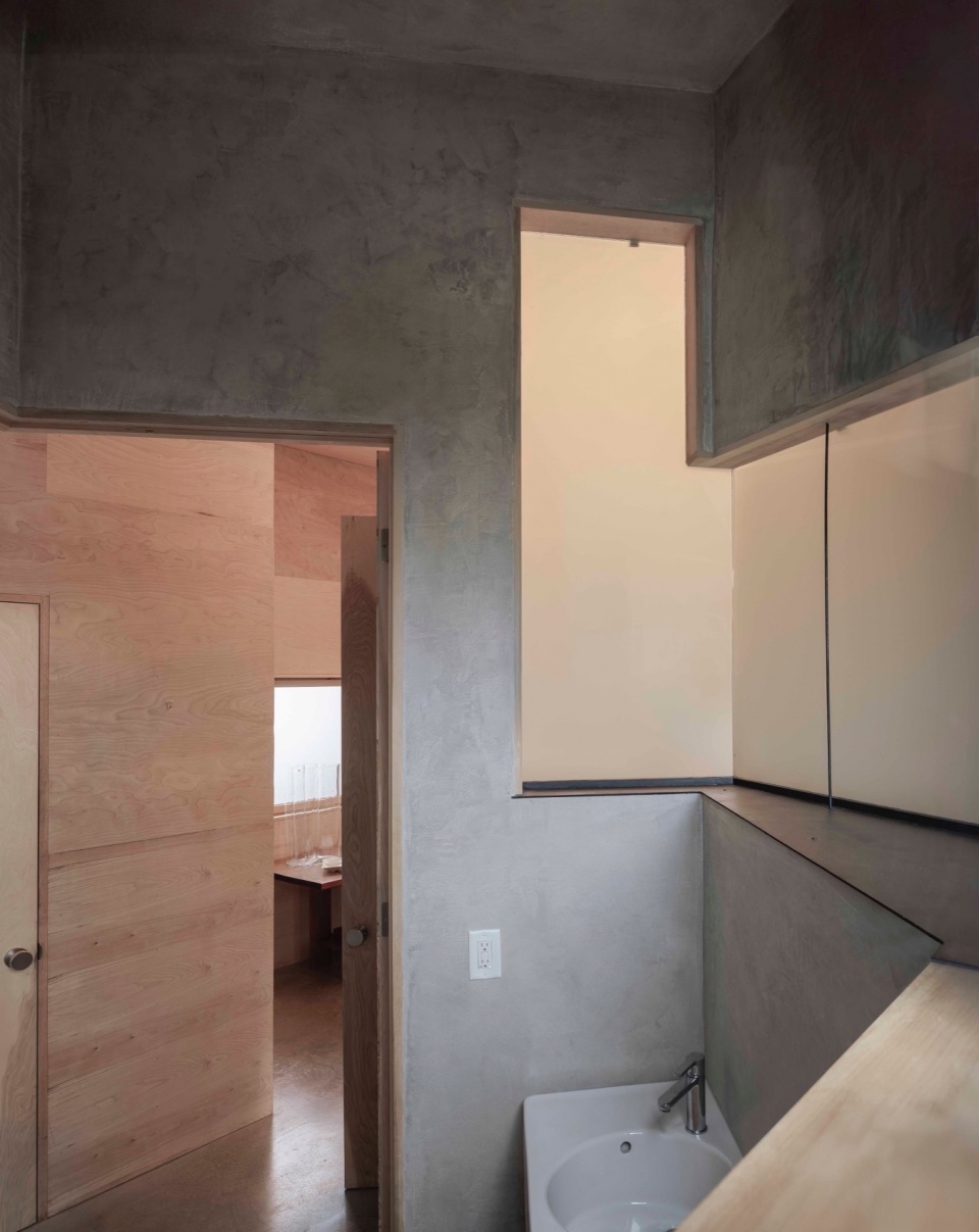 Hudson L House by Steven Holl Architects
