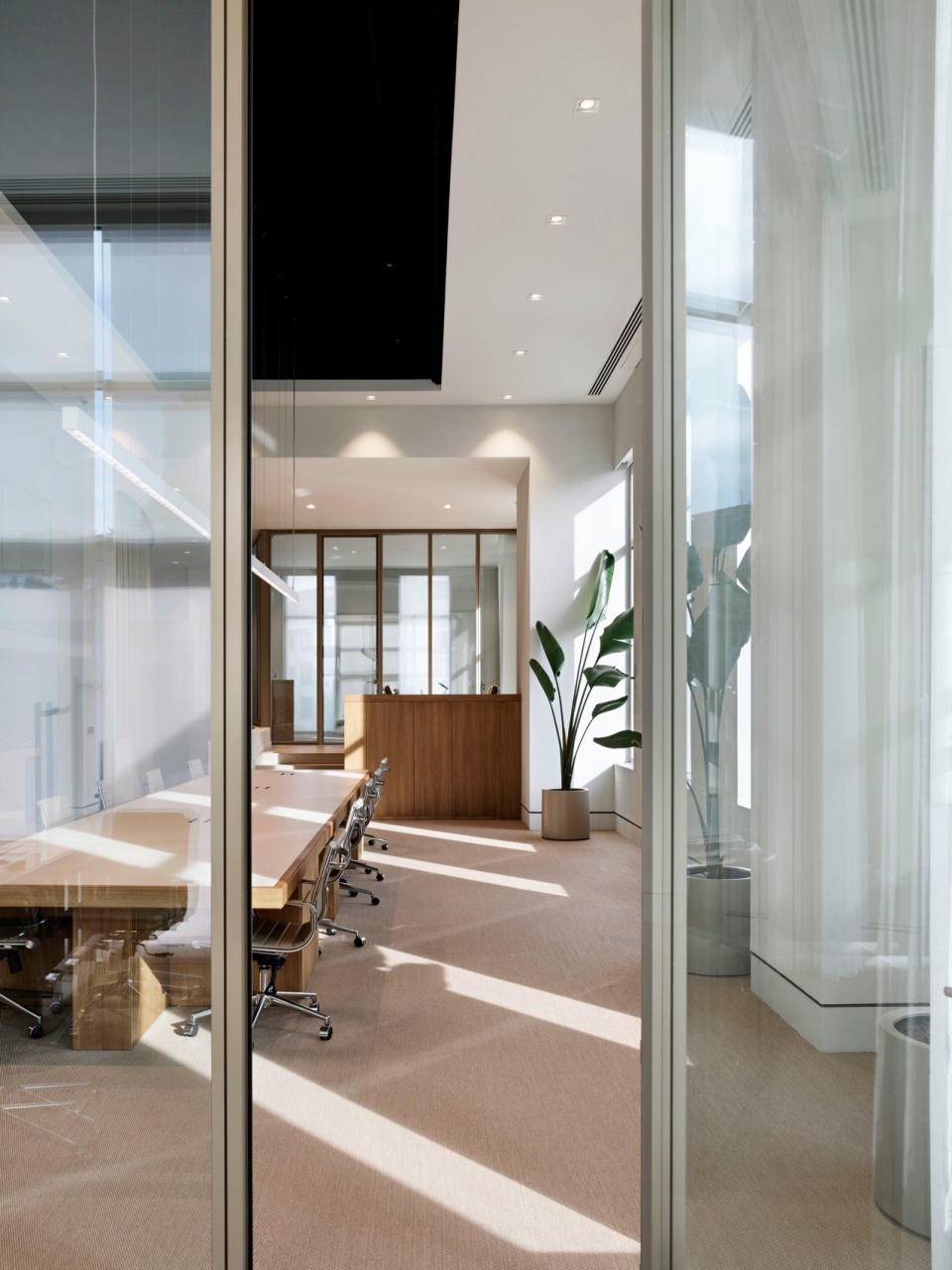 Ozlenir Headquarter URBANJOBS