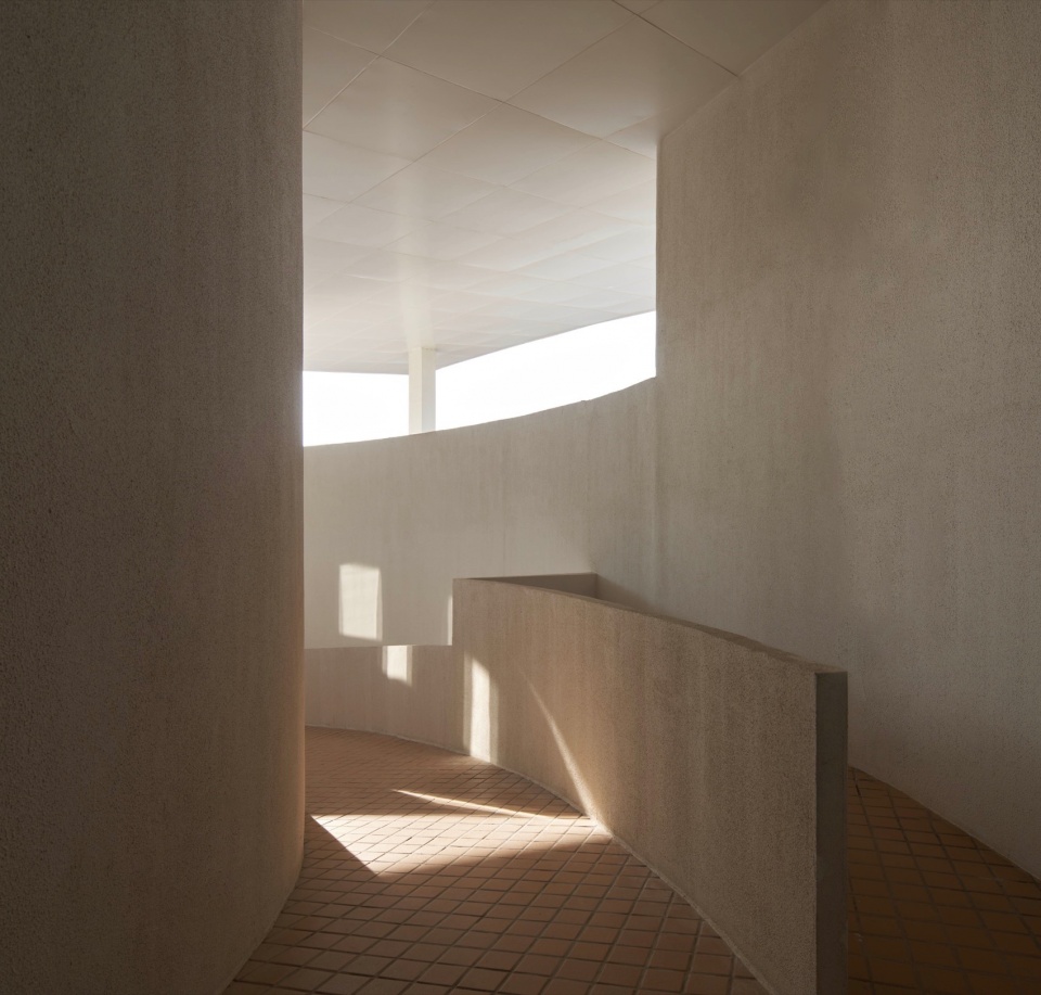 Tide s Echo Hall by Trace Architecture Office