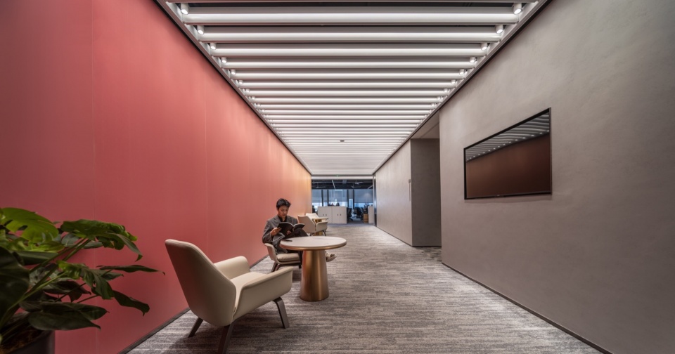 Longhua Design Industrial Park by Capol International Associates Group