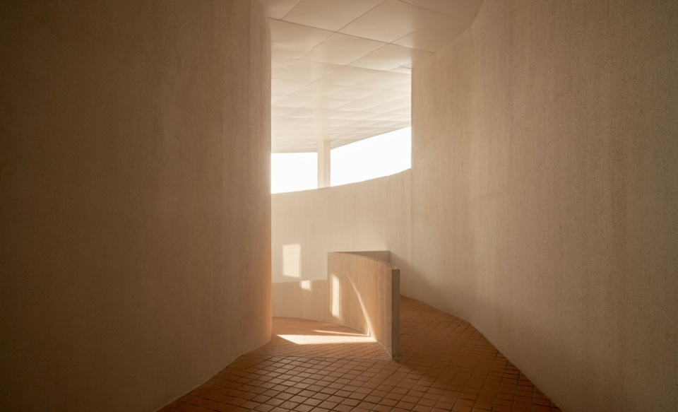 Tide s Echo Hall by Trace Architecture Office