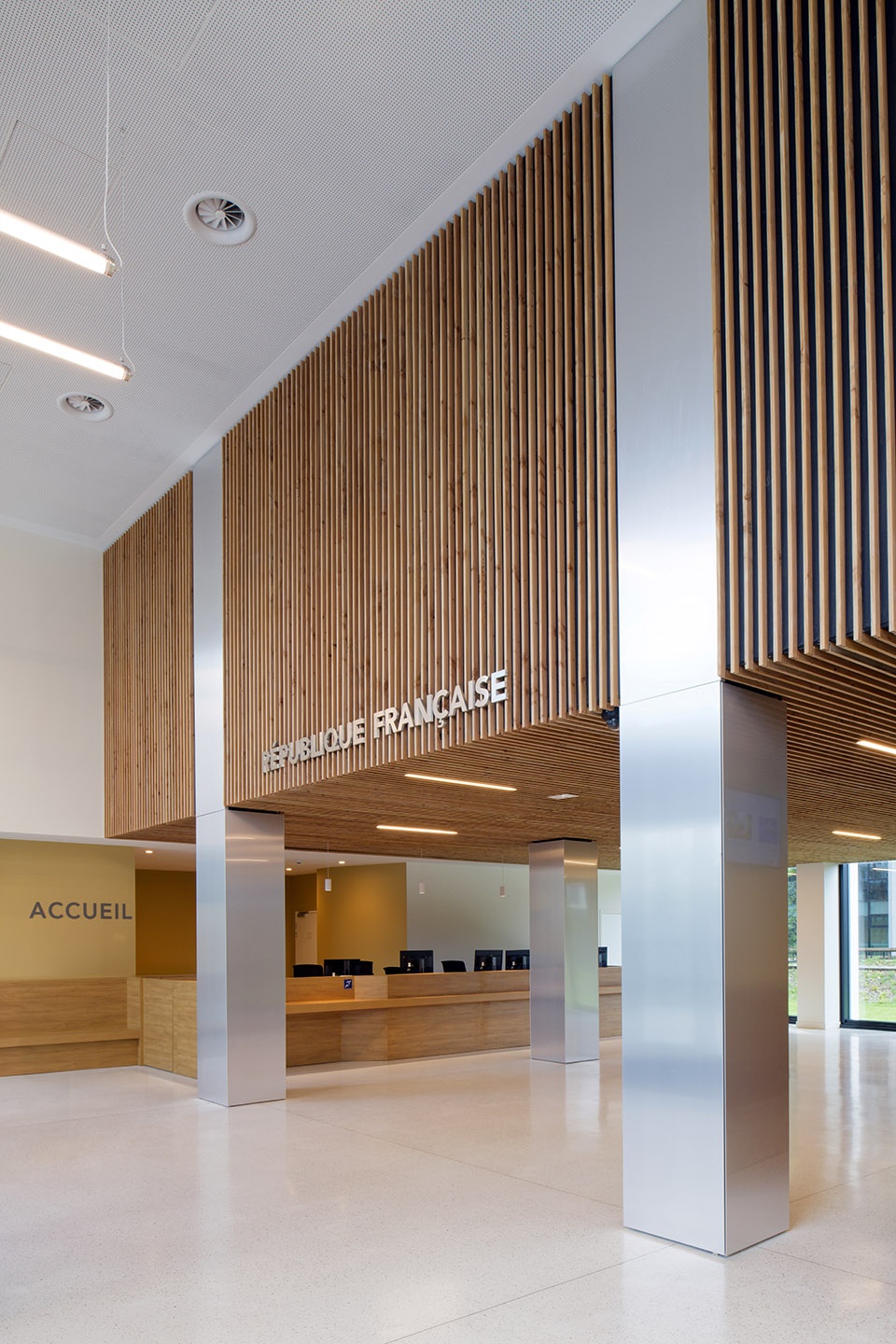the new centre administratif detat in lyon by snohetta