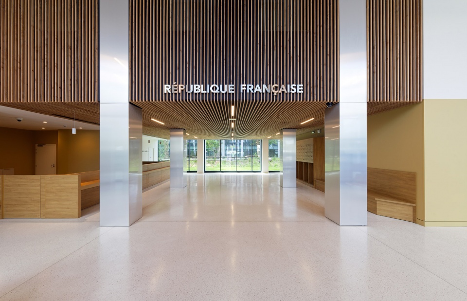the new centre administratif detat in lyon by snohetta