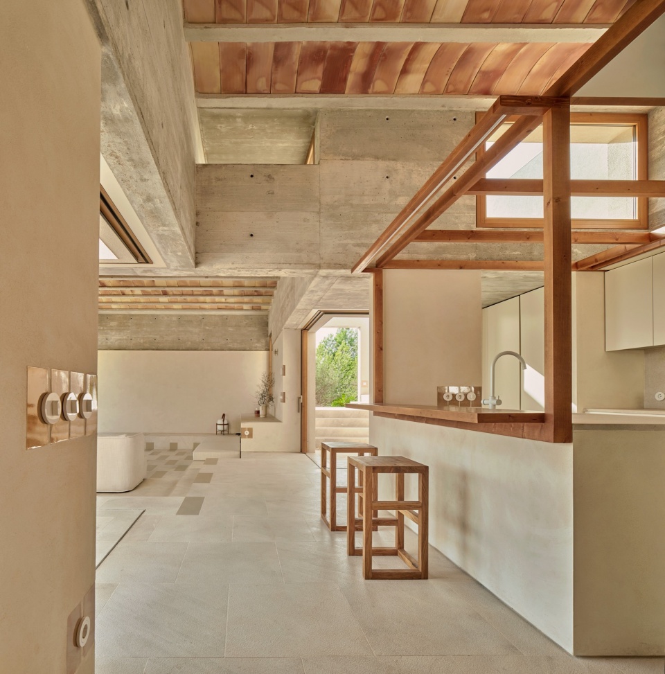 House In Puntiro by RIPOLLTIZON Estudio de arquitectura