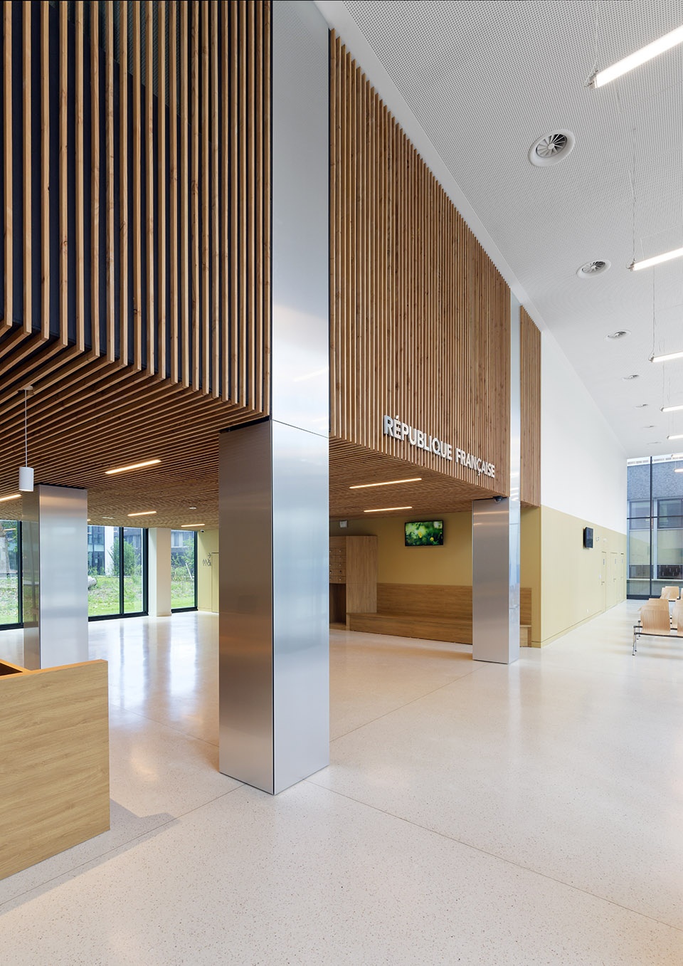 the new centre administratif detat in lyon by snohetta