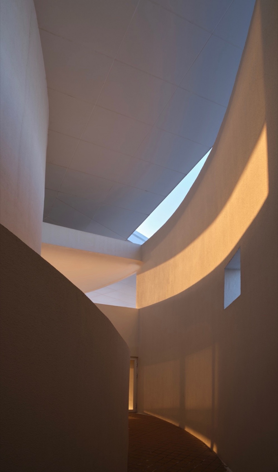 Tide s Echo Hall by Trace Architecture Office