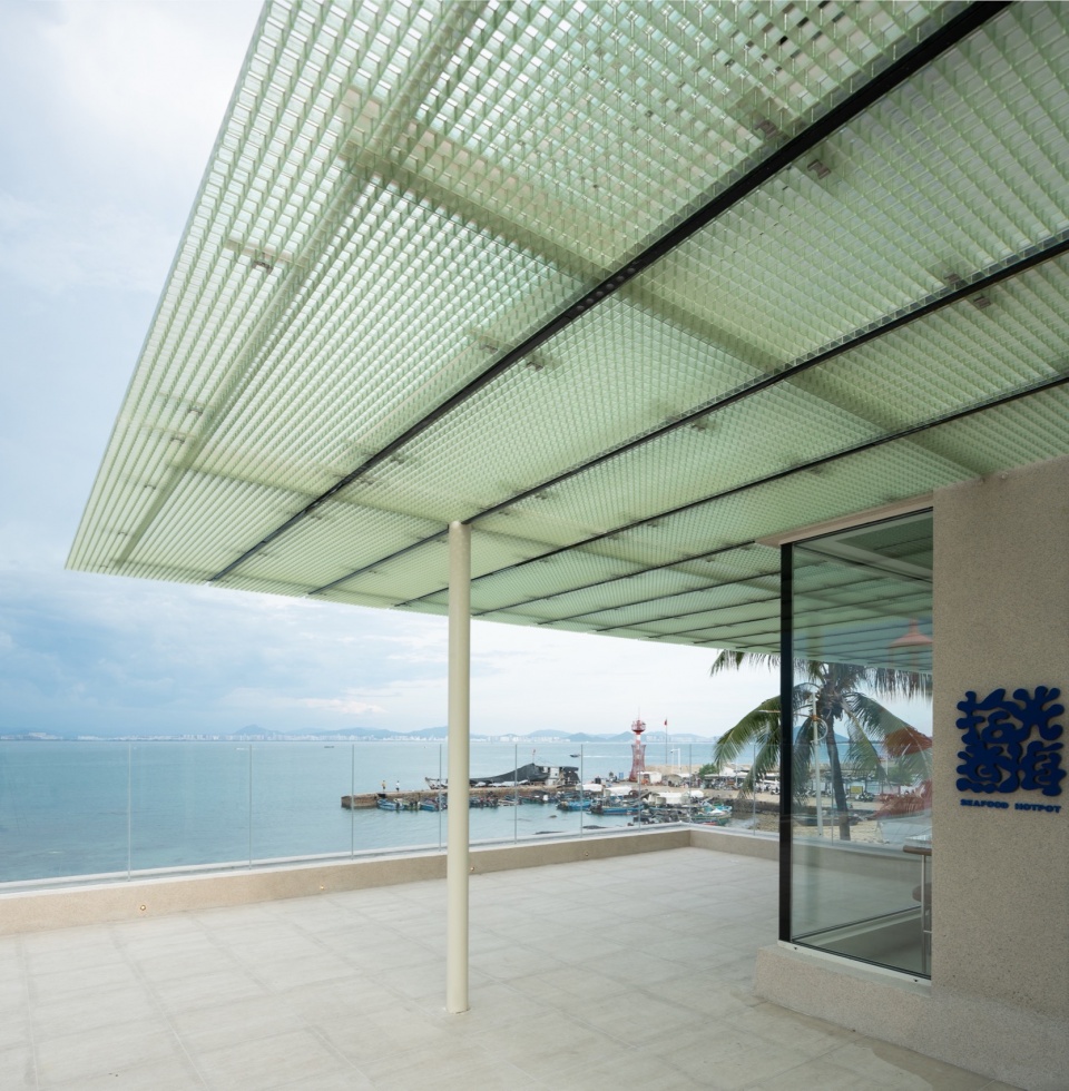 Renovation of self built house in West Island Sanya by Re Architecture Design studio