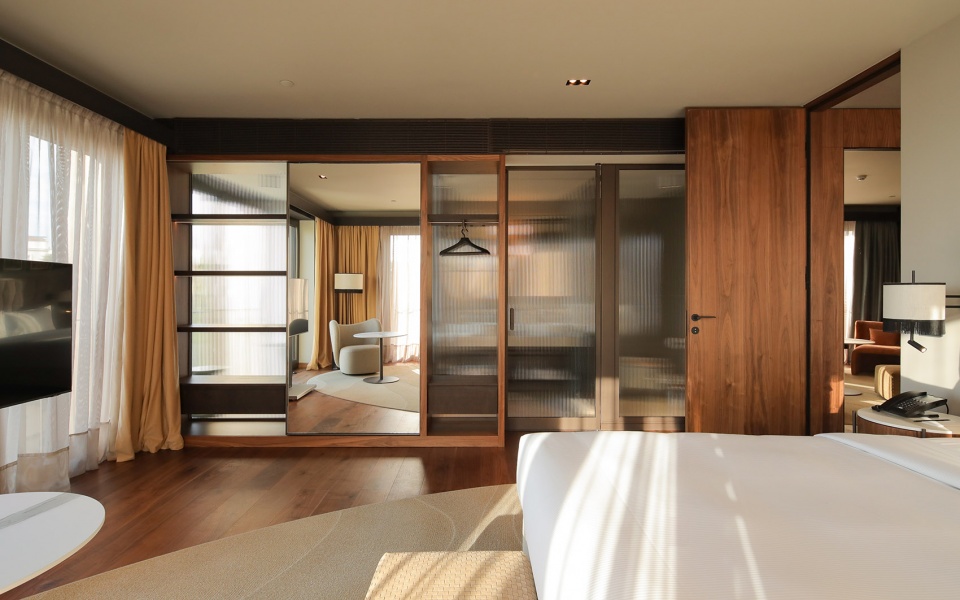 hotel keight by 3lhd