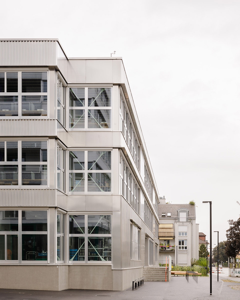 primary school guggach by weyell zipse architekten