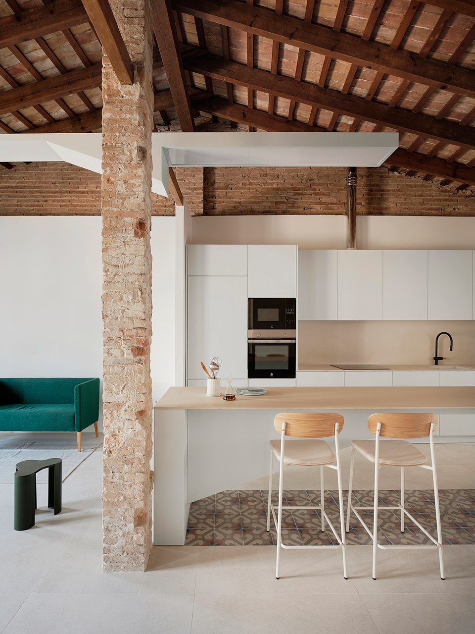 quina barra de casa by endalt arquitectes