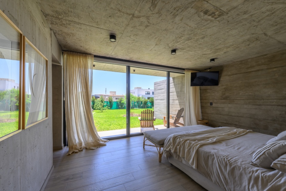 nnCLP HOUSE by nnarquitectos