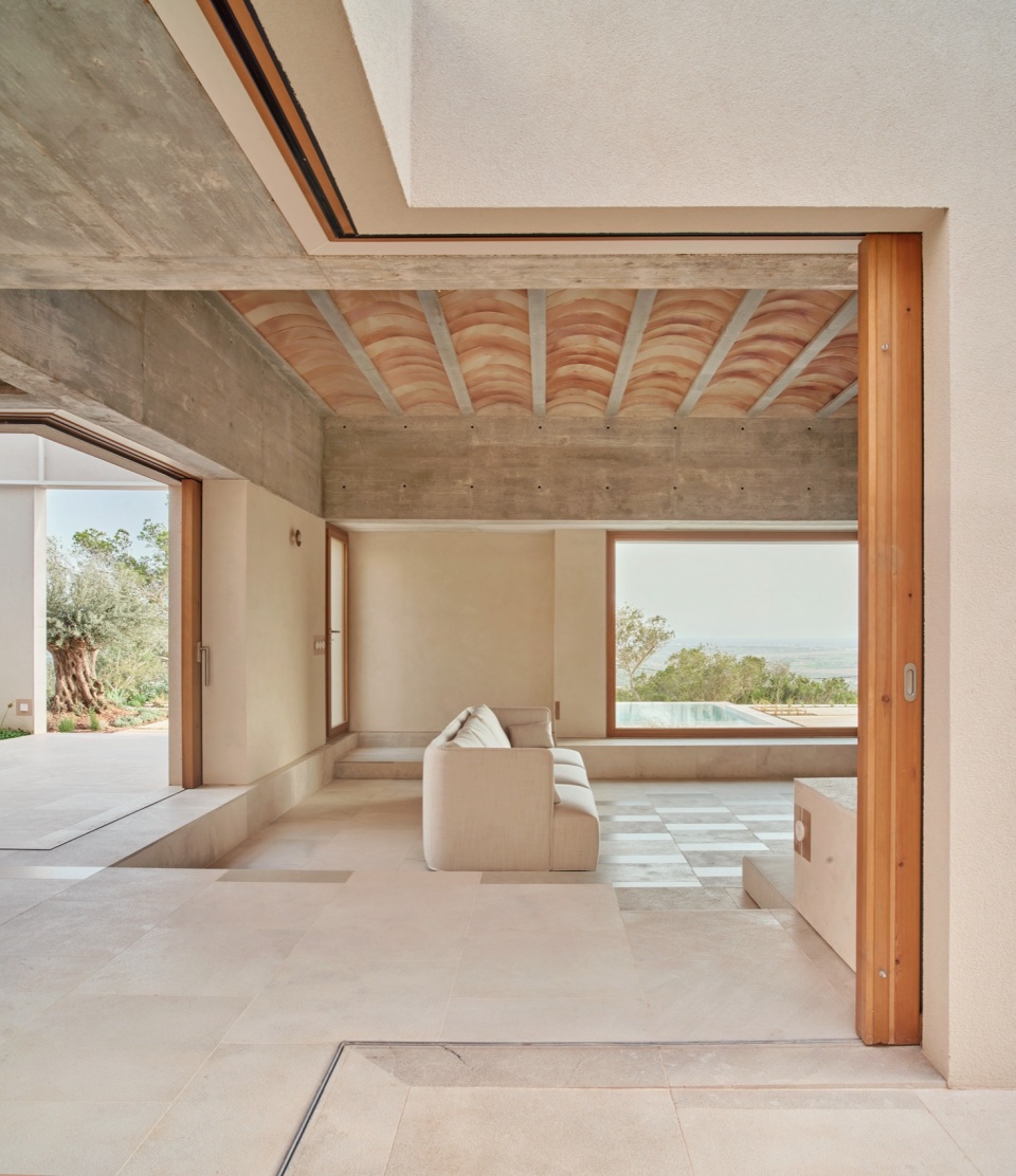 House In Puntiro by RIPOLLTIZON Estudio de arquitectura