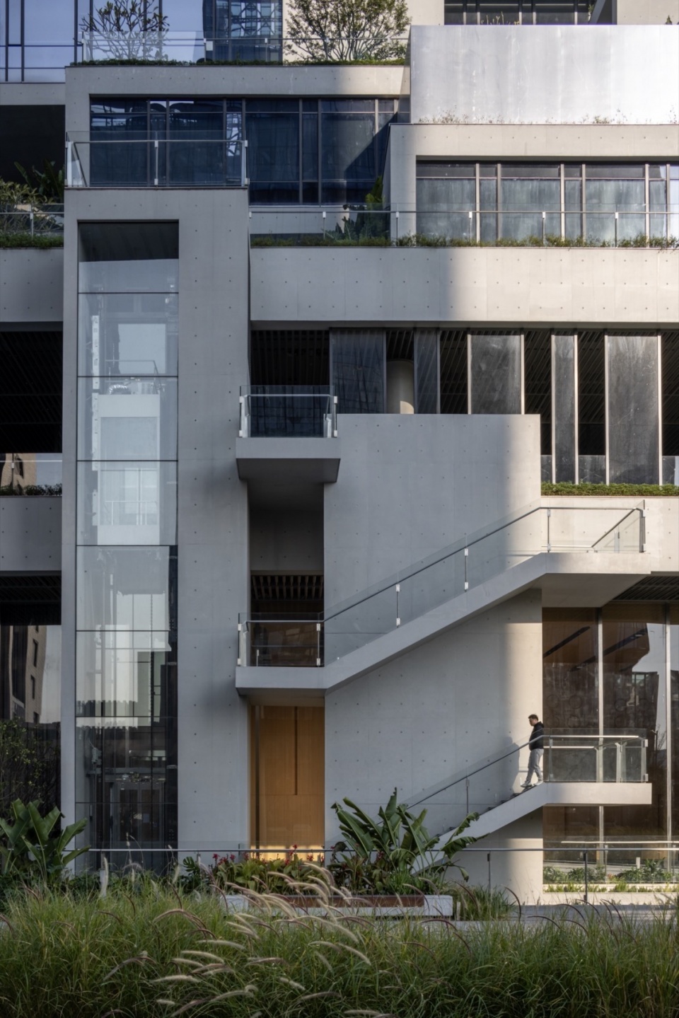 Longhua Design Industrial Park by Capol International Associates Group