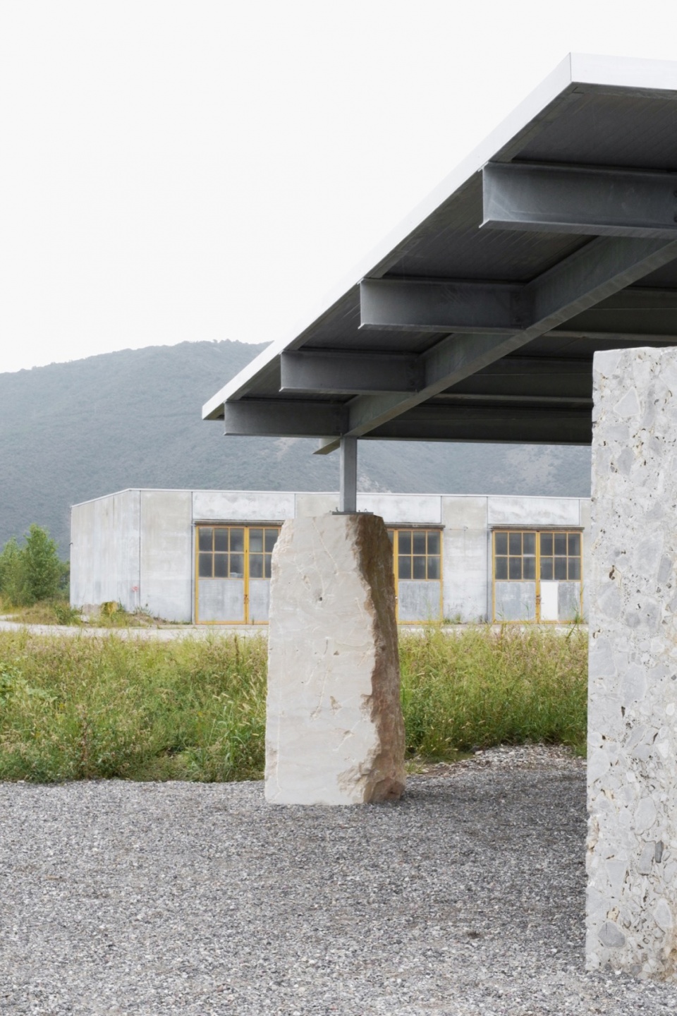 STONES VENUE Associates Architecture