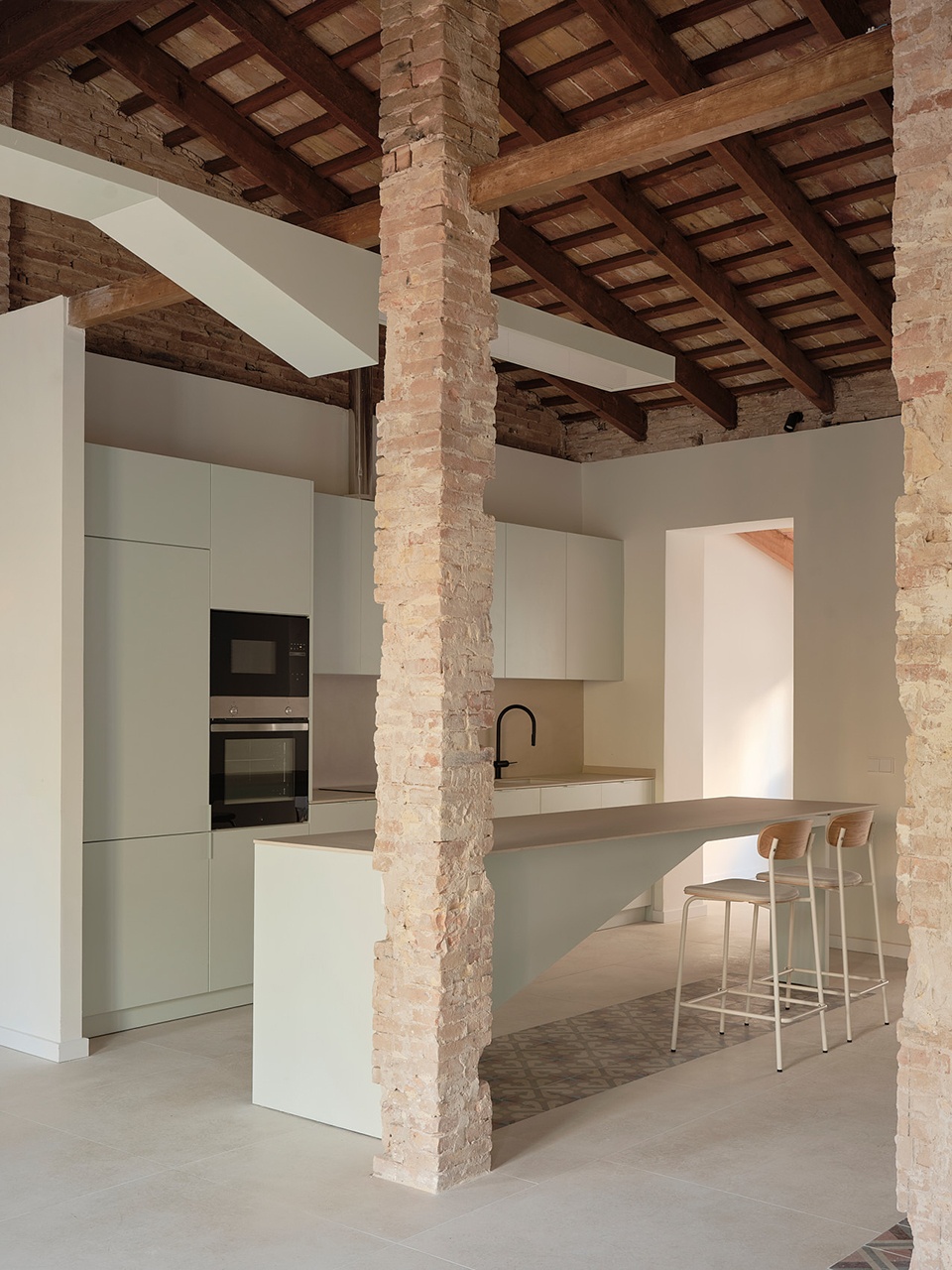 quina barra de casa by endalt arquitectes