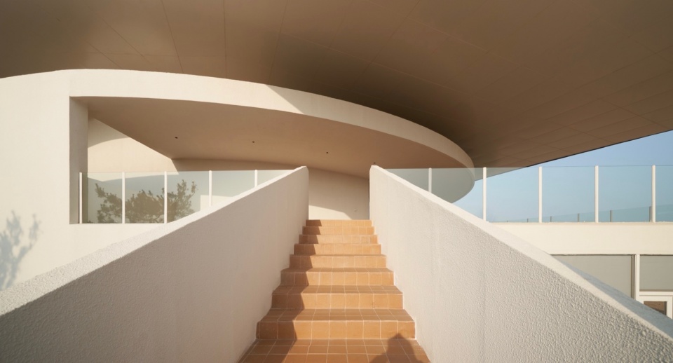 Tide s Echo Hall by Trace Architecture Office