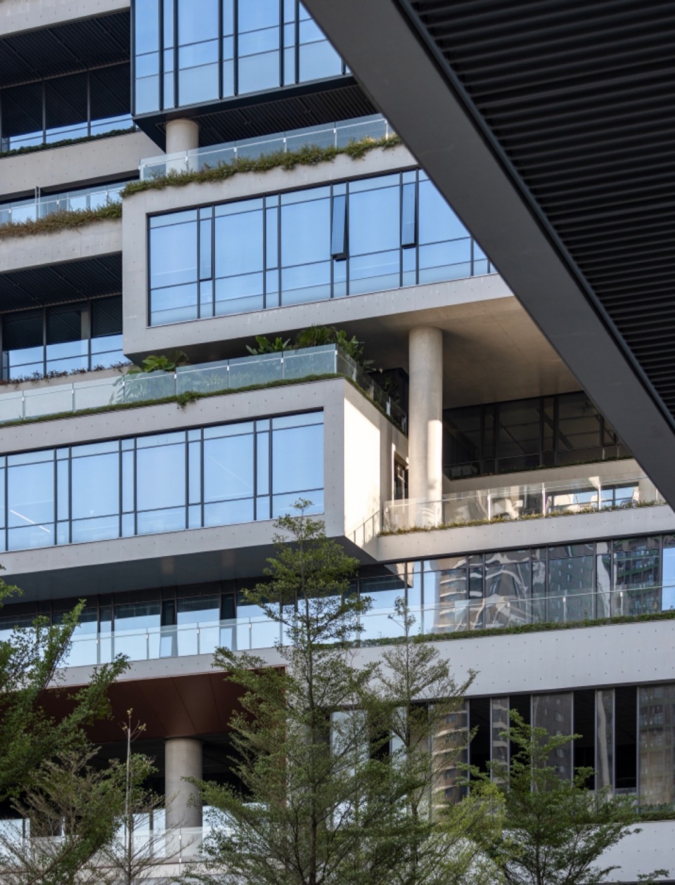 Longhua Design Industrial Park by Capol International Associates Group