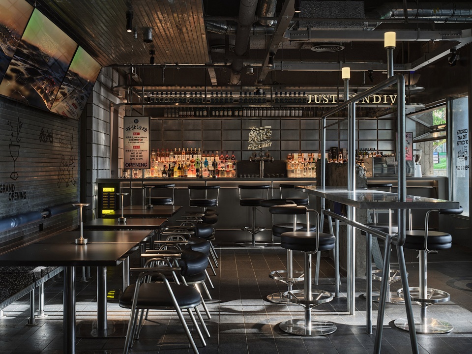 no limit cafe bar by balance space design