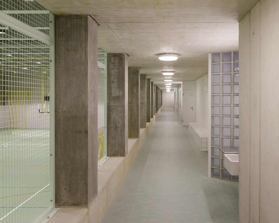 primary school guggach by weyell zipse architekten