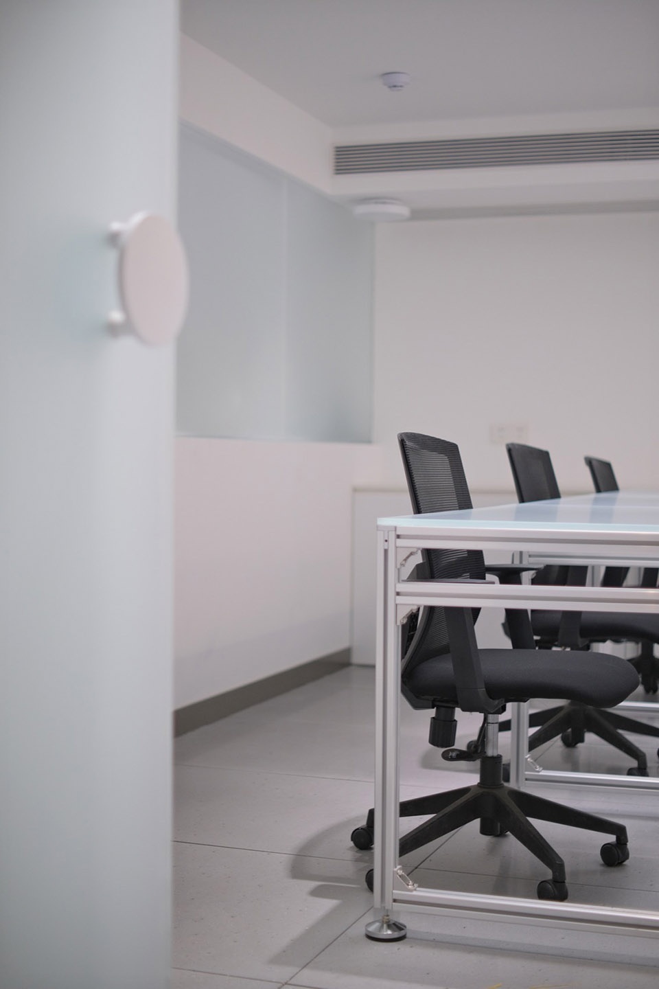 101FF Office Space by OneMoodDESIGN