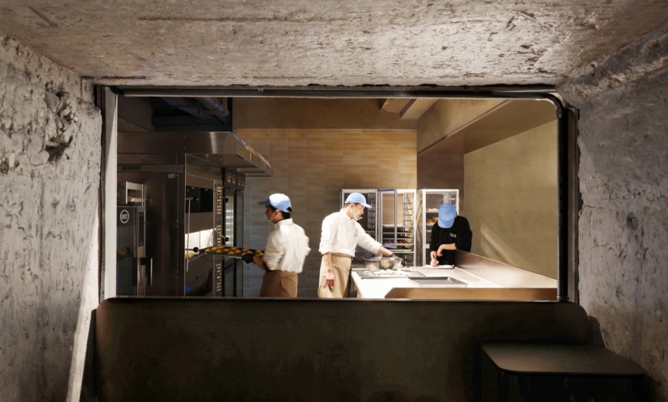 gm Changsha Guanshali Bakery by UND Design Studio