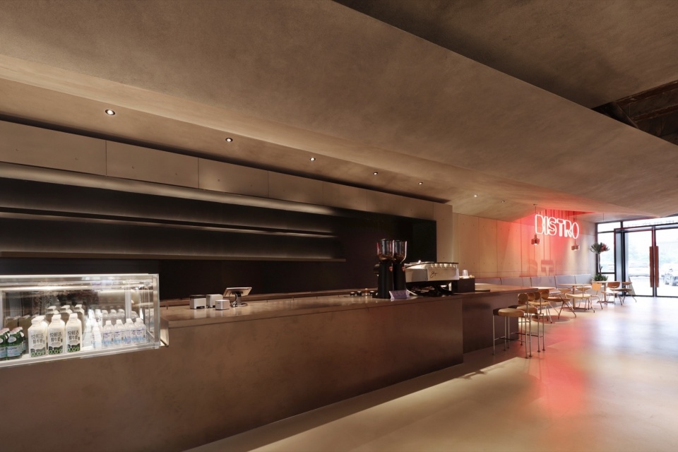 gm Changsha Guanshali Bakery by UND Design Studio