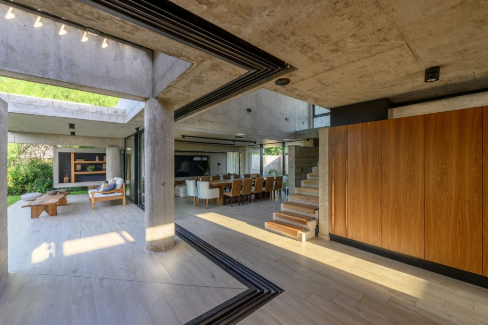 nnCLP HOUSE by nnarquitectos