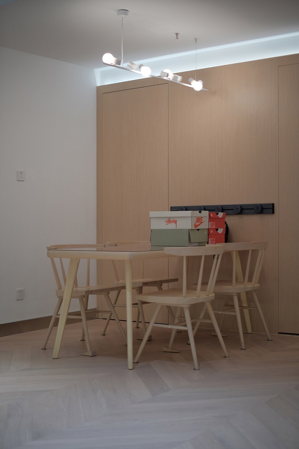 101FF Office Space by OneMoodDESIGN