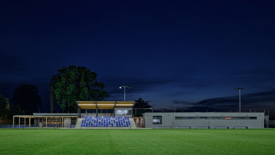 sk plana sports complex by proam architekti