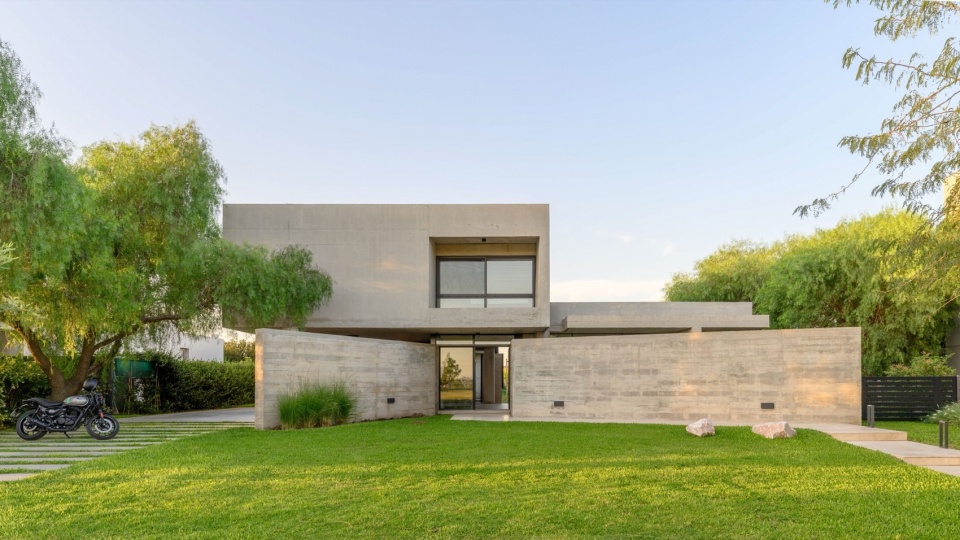 nnCLP HOUSE by nnarquitectos