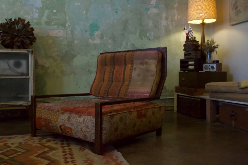Los Angeles Arts District Warehouse by Psama Design