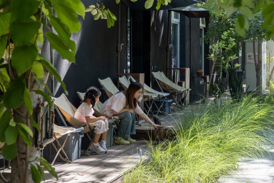 Beijing Sanlitun West 5th St No 5 Campus by OneScape