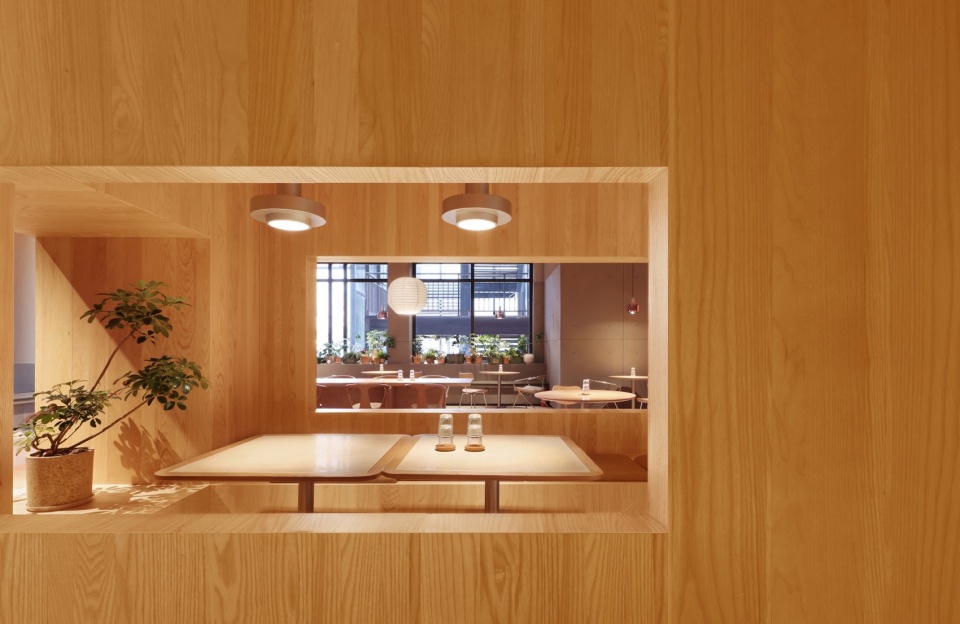 gm Changsha Guanshali Bakery by UND Design Studio
