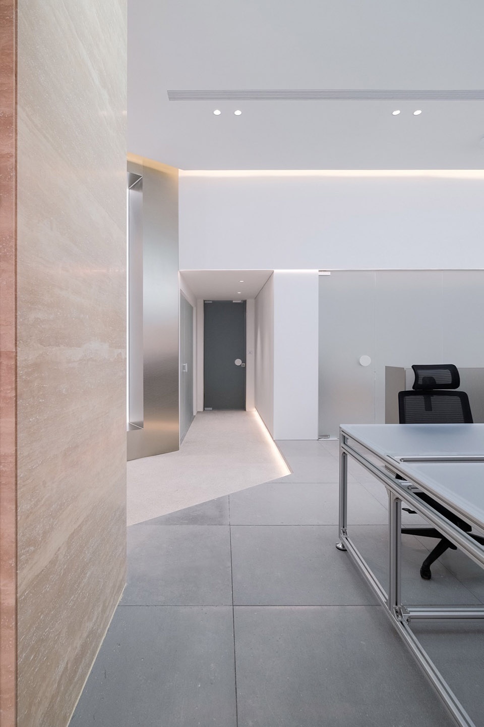 101FF Office Space by OneMoodDESIGN