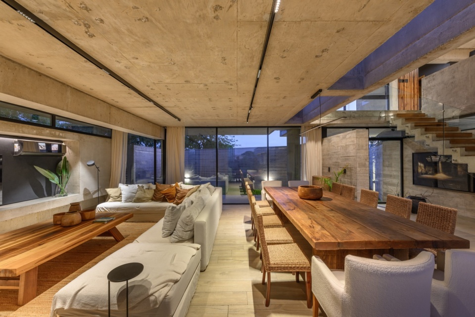 nnCLP HOUSE by nnarquitectos