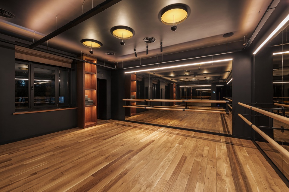 smartass zhylianska fitness space by smartass design studio