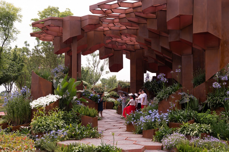 gear garden by atelier scale fabrication lab