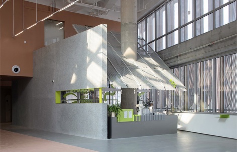拾集建筑办公室及盎然咖啡，上海 / 拾集建筑