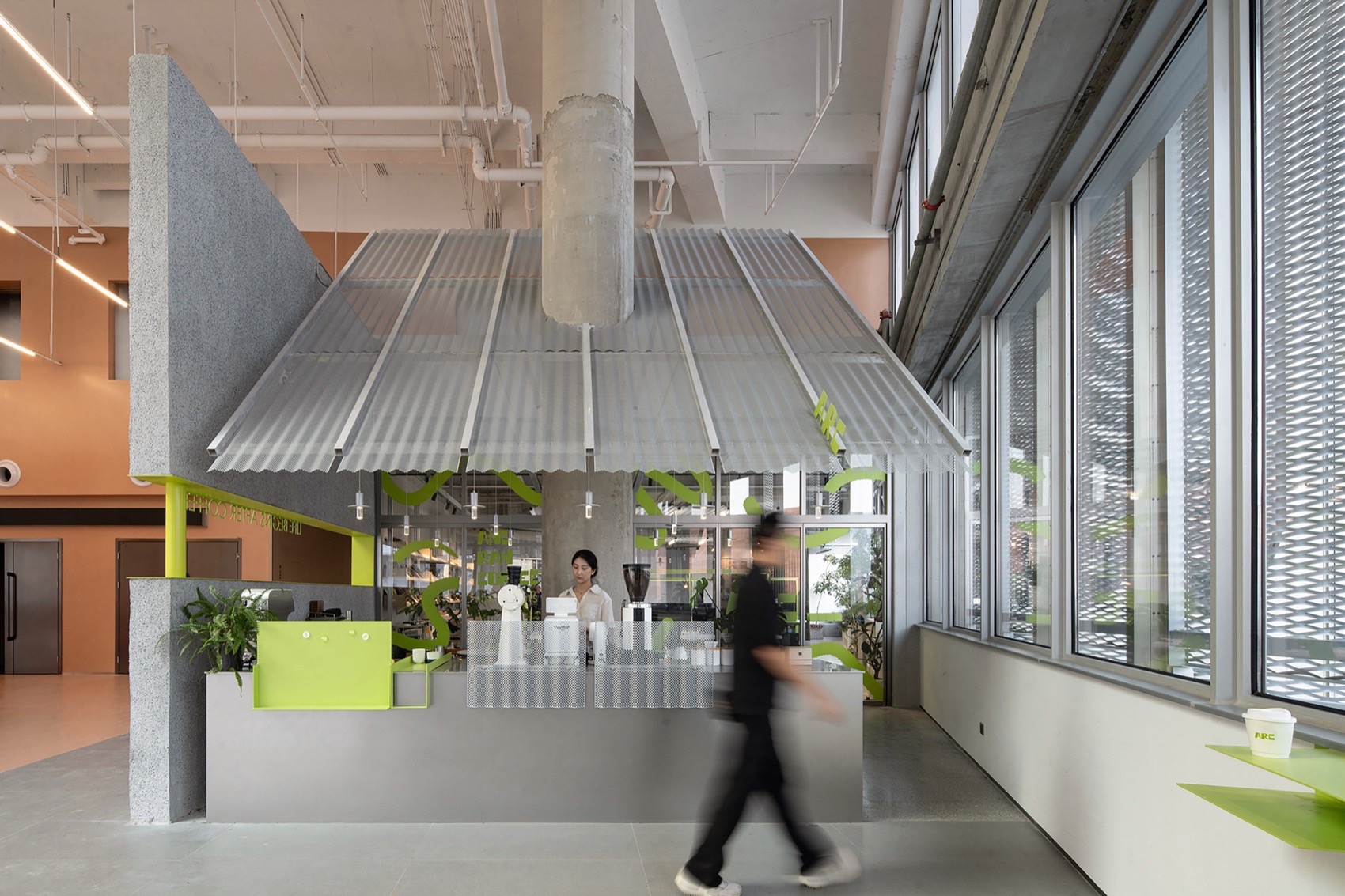 XU Studio Office & ARC (Ang Ran Coffee) by XU Studio - 谷德设计网