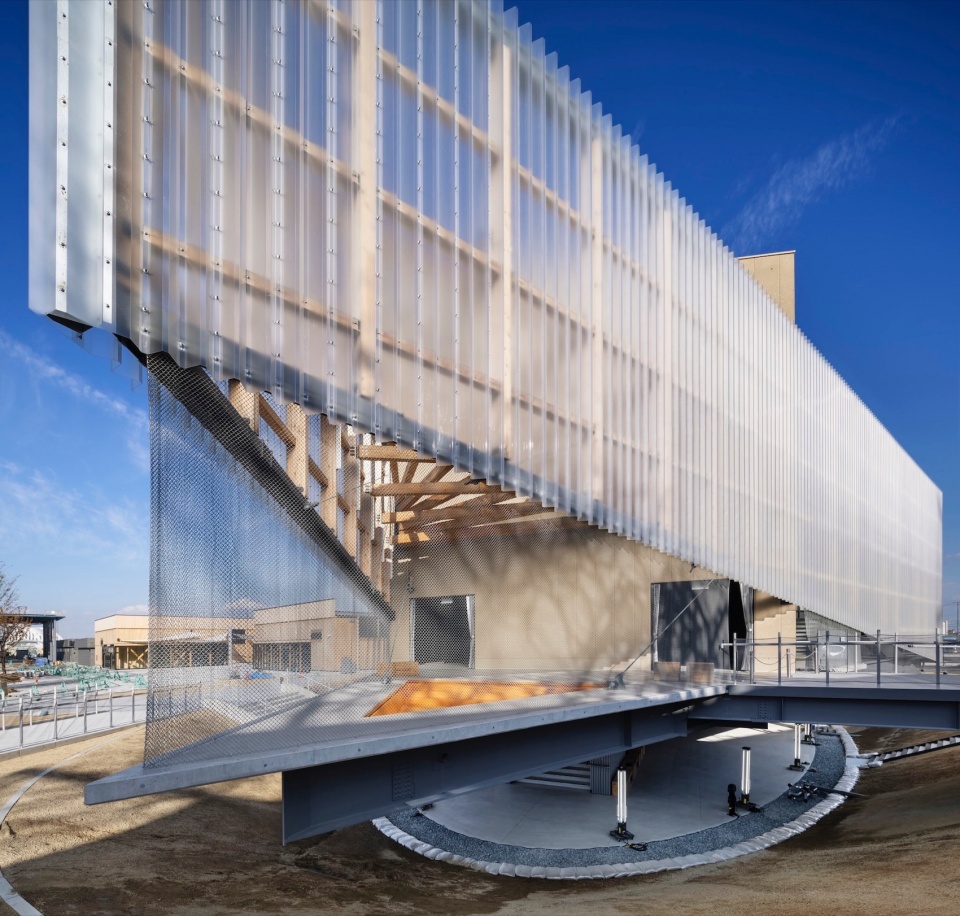 MitsubishiPavilion 004