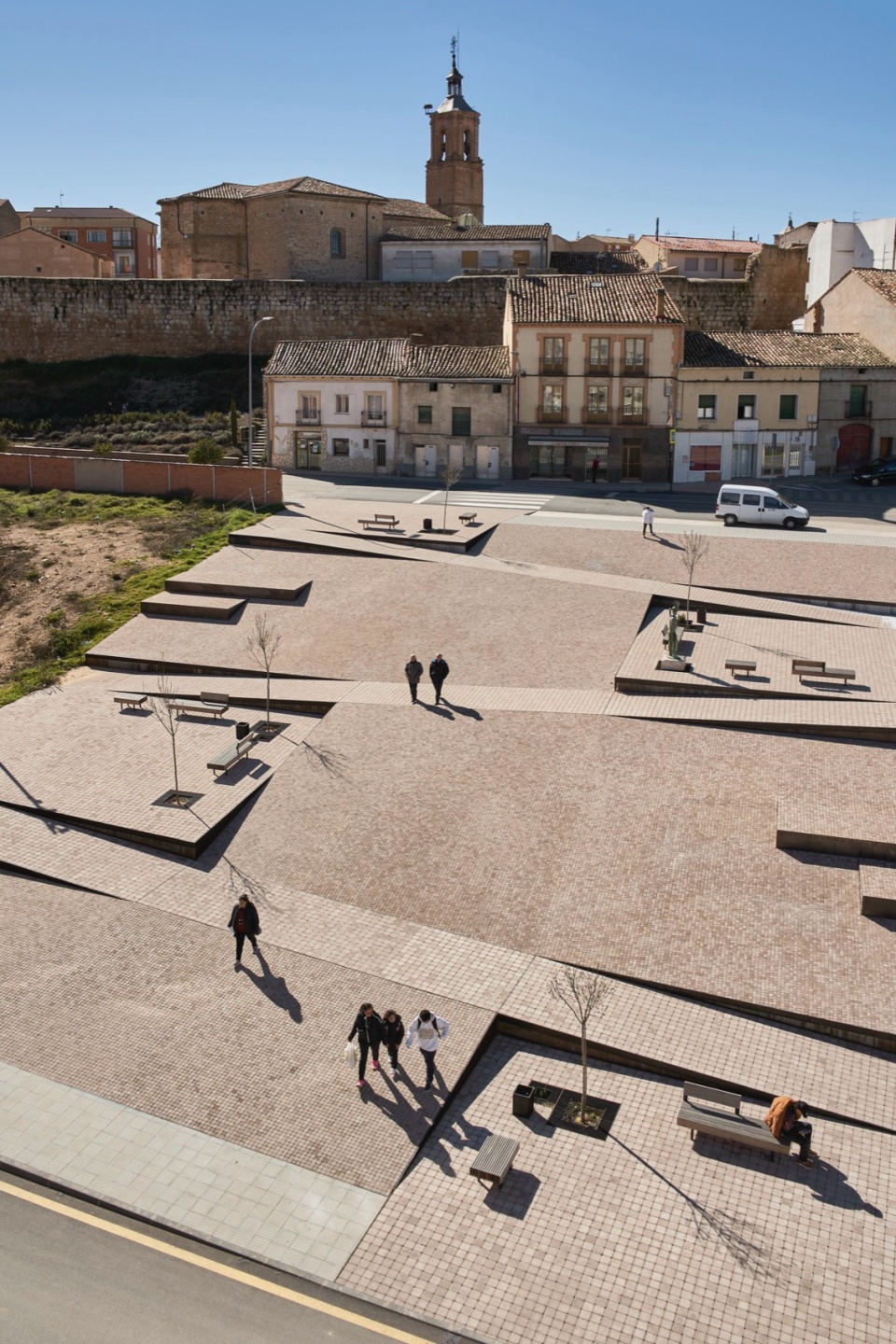 PLAZA DEL ZARRON BY BOV ESTUDIO © Javier Bravo 131