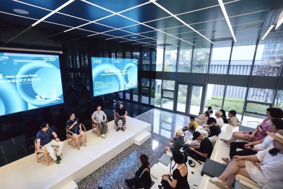 当代艺术展展出及路演现场6© 禾怡美术馆 拷贝
