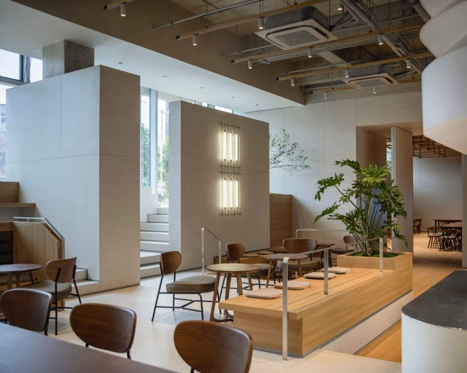用餐区 dining area ©吴辉