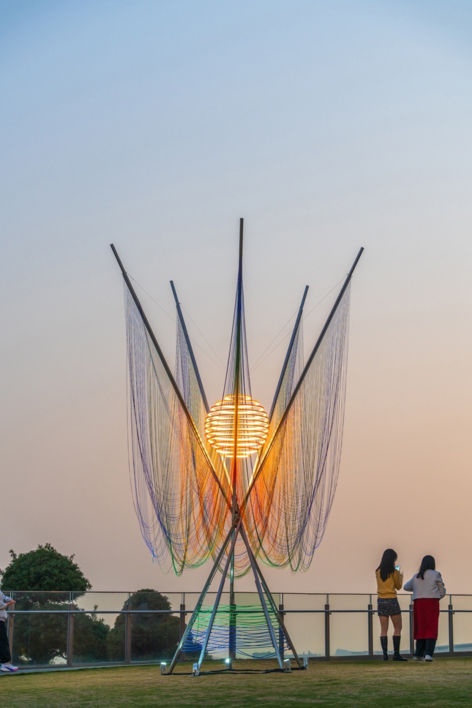 Tide Catcher by Daxing Jizi Design