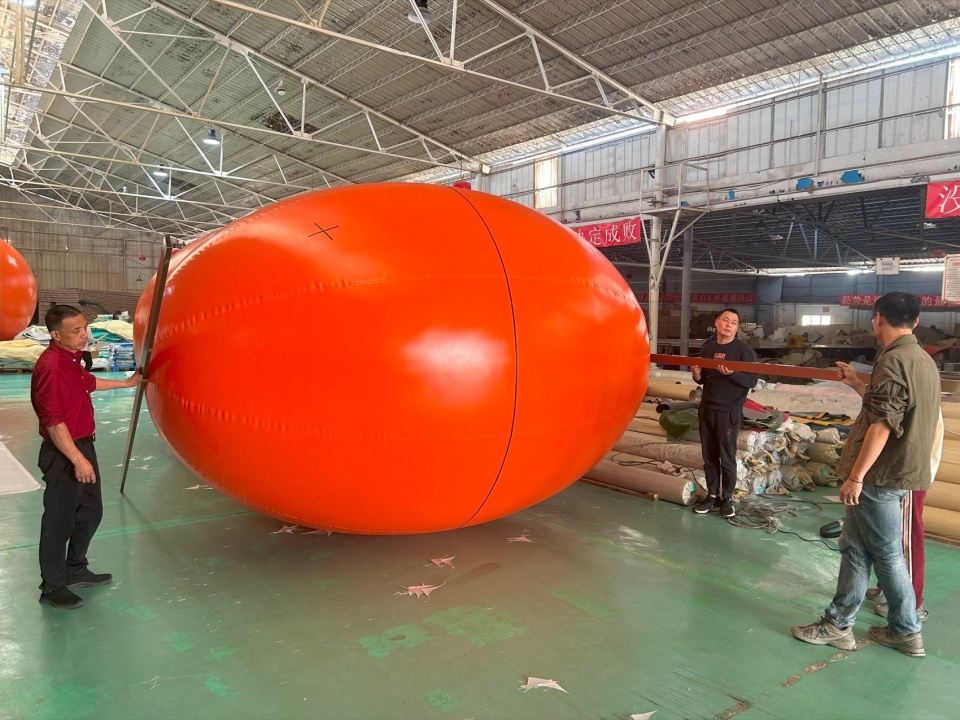 The Mushroom When Air Sculpts Solid